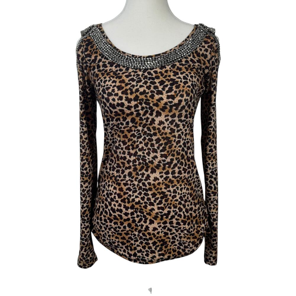 C. OLIVER Women S ANIMAL SILVER BEADED EMBELLISHED COLD SHOULDER CUT OUT TOP Y2K